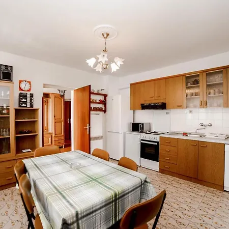 Jasko 2896 Apartman